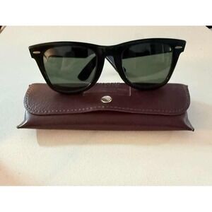 Vintage Ray-Ban Bausch & Lomb Wayfarer  5022 Sunglasses Black USA Green Lenses